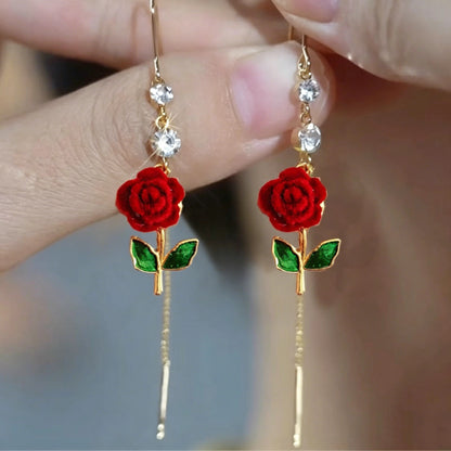 🌟🔥Αγοράστε 1 και πάρτε 1 δωρεάν【2 ζευγάρια】🌹 Κομψά σκουλαρίκια με φούντες και κόκκινα τριαντάφυλλα